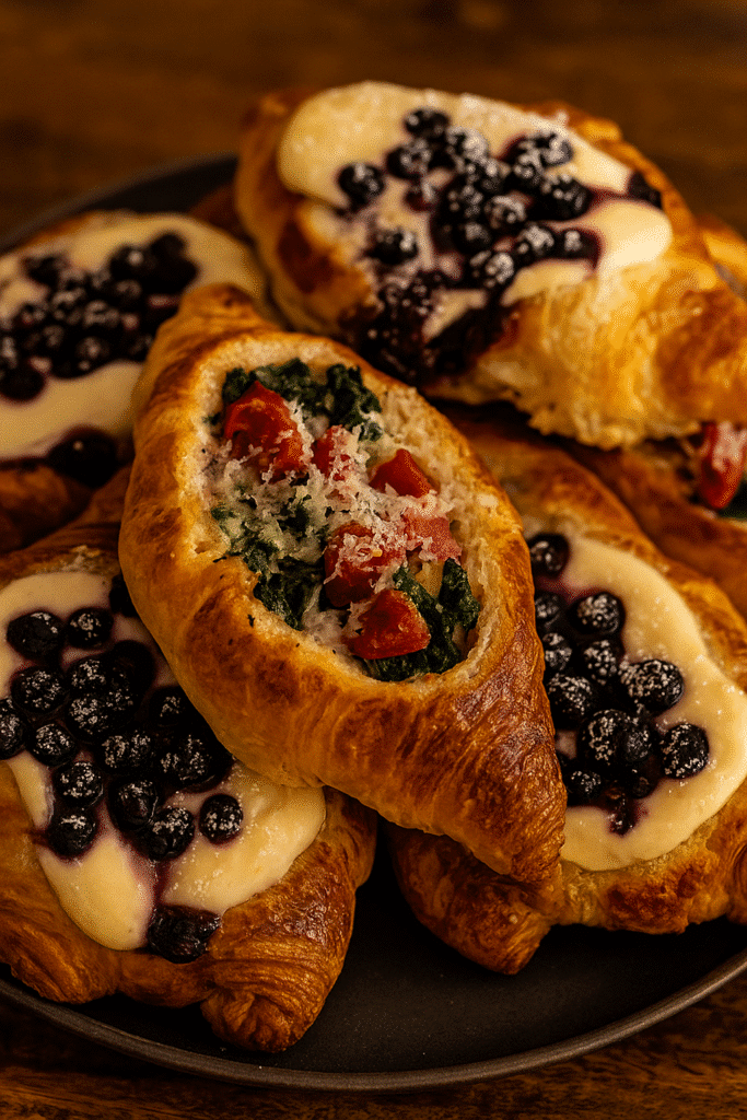 Croissants Déjeuner Tout Garnis